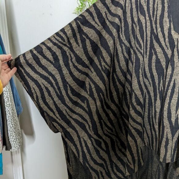 Women's Zebra Hooded Poncho Cape - Picture 3 of 8